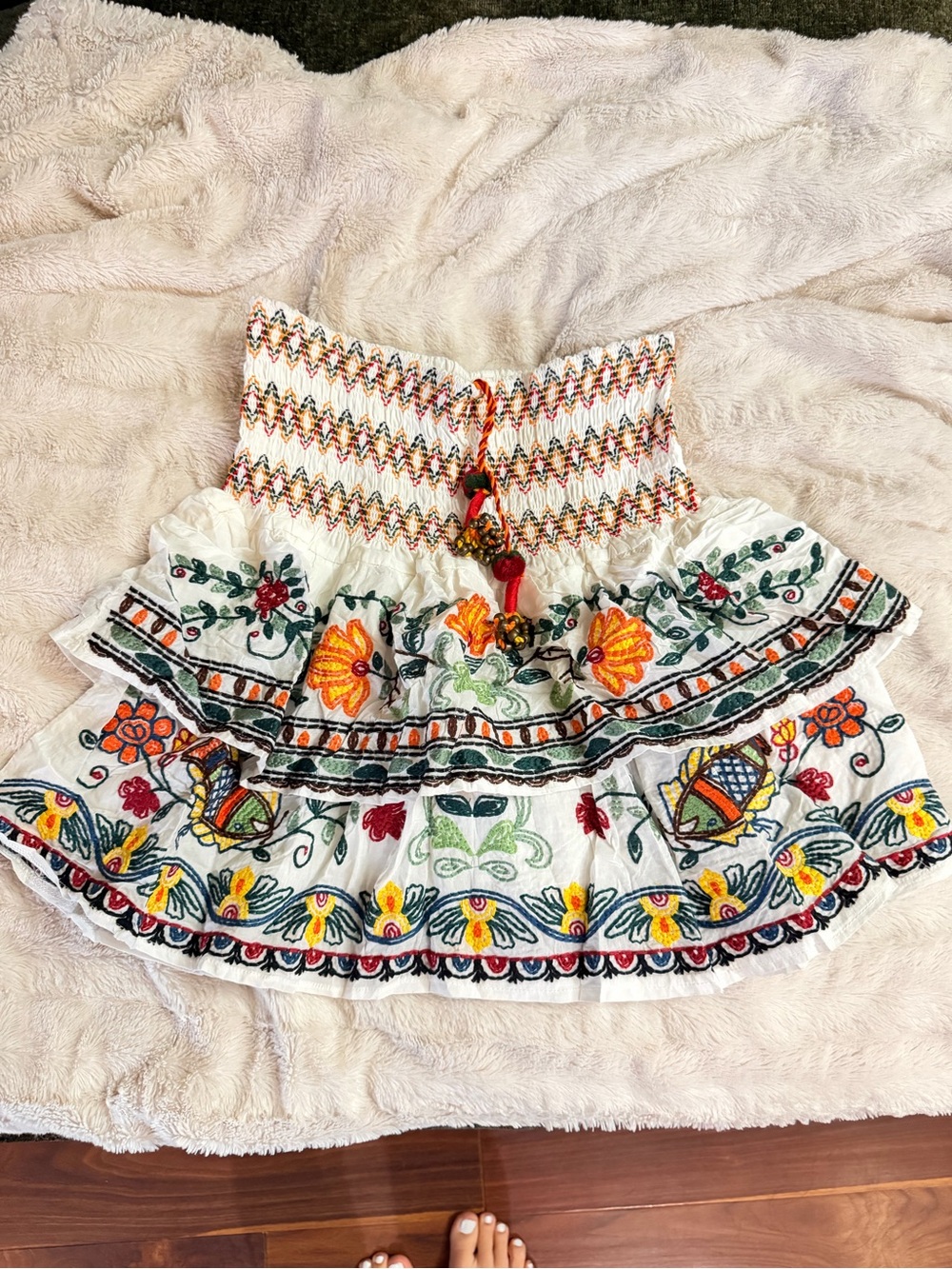 Zara White Elastic Smocked Waistband Skirt/Bottom M used once